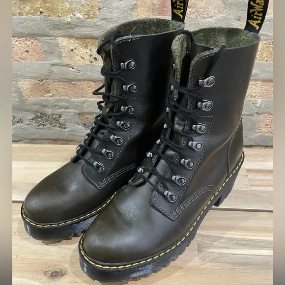 Dr. Martens Leona Platform Ankle Boots, Size 9, Dark Taupe - Picture 8 of 8